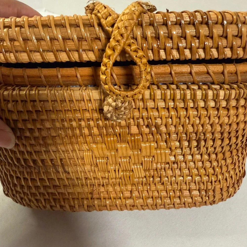 N/A handcrafted rattan